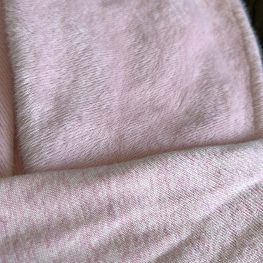 Pink UGG Robe size Small - Picture 3 of 3